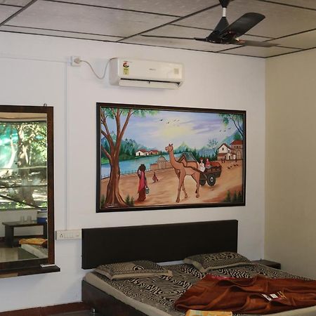 The Wilds Villa Gir Jungle Stay With Swimming Pool Sasan Gir Eksteriør bilde