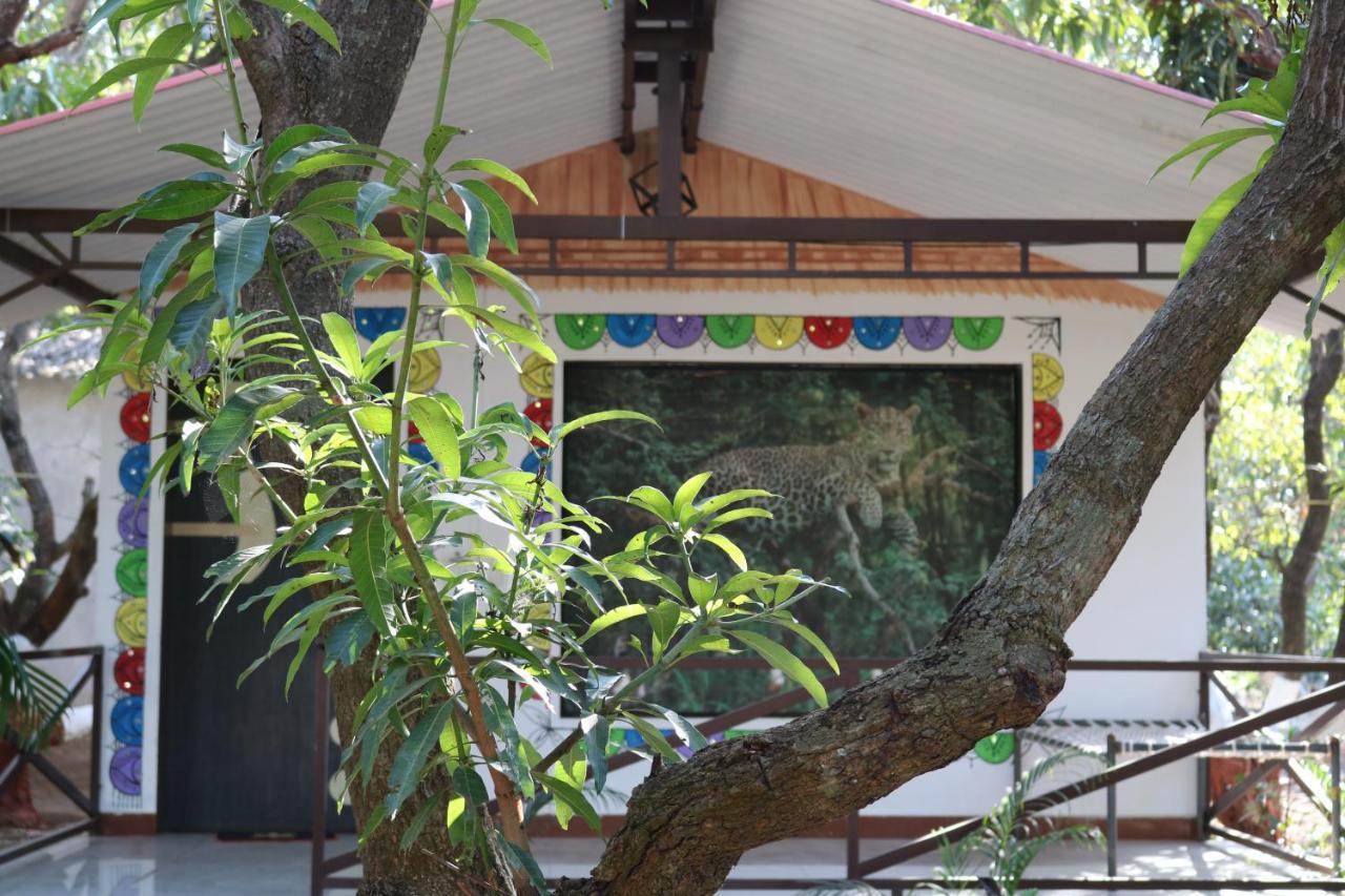 The Wilds Villa Gir Jungle Stay With Swimming Pool Sasan Gir Eksteriør bilde